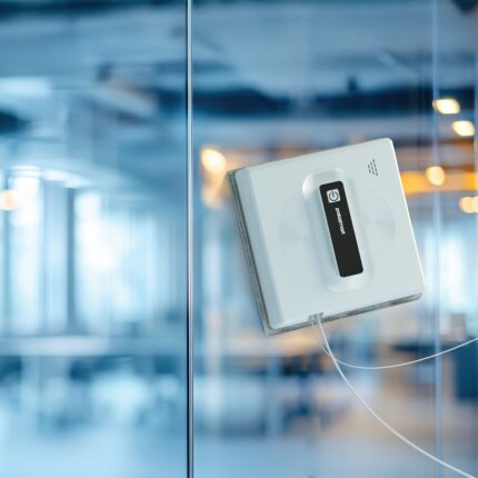 Polosmart PSH23 Akıllı Cam Silme Robotu Ultrasonik Su Püskürtmeli Uzaktan Kumandalı APP Uygulama Kontrollü - Görsel 3